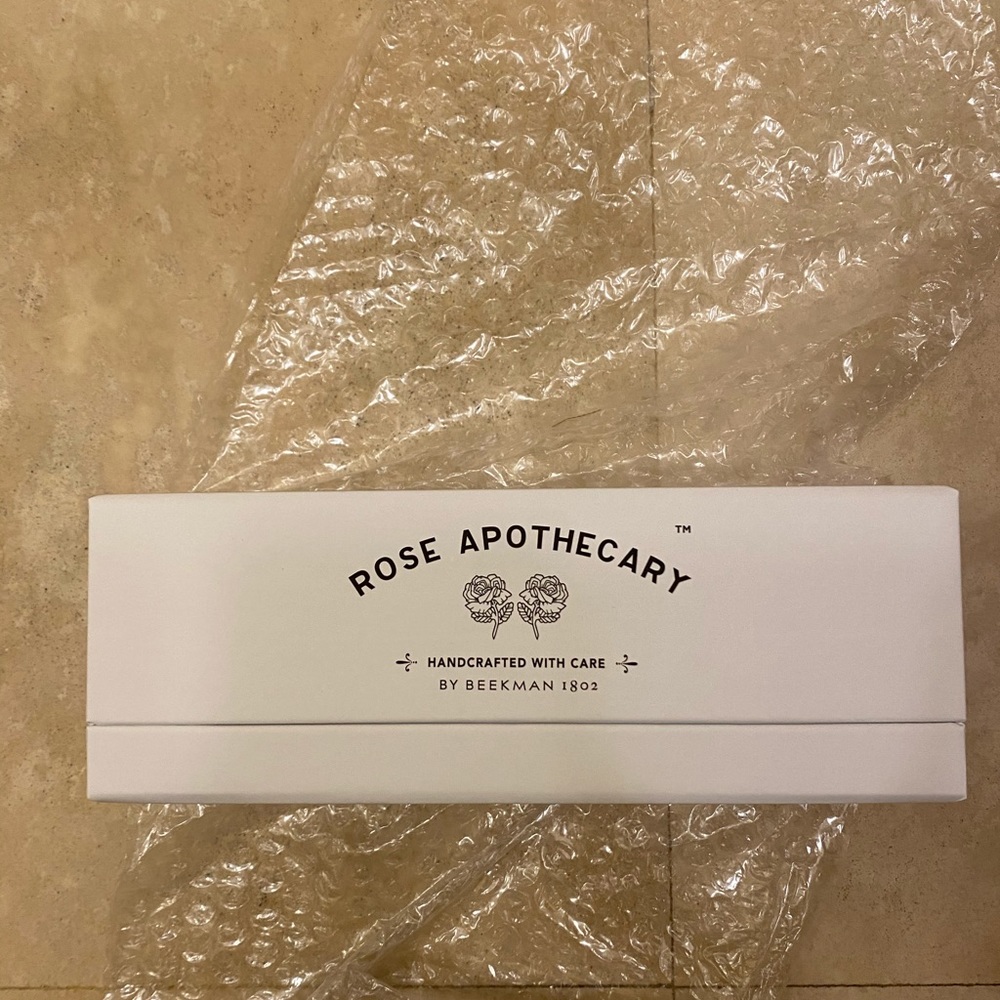 Rose Apothecary candle set Schitt’s Creek